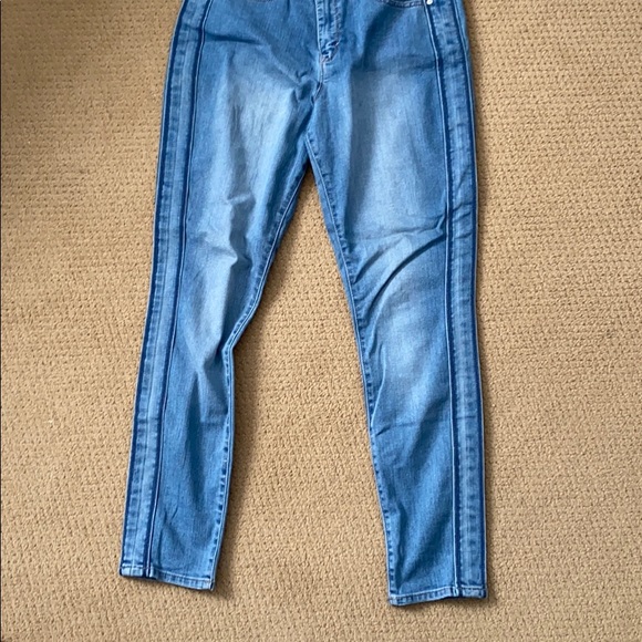 Martha Stewart Blue Jeans - Picture 6 of 7